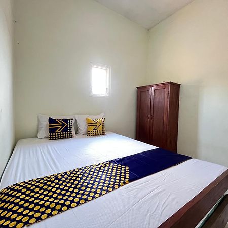 Spot On 93423 Kost Berkah Near Kebun Teh Wonosari Hotel Lawang Ngoại thất bức ảnh