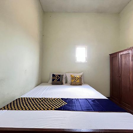 Spot On 93423 Kost Berkah Near Kebun Teh Wonosari Hotel Lawang Ngoại thất bức ảnh