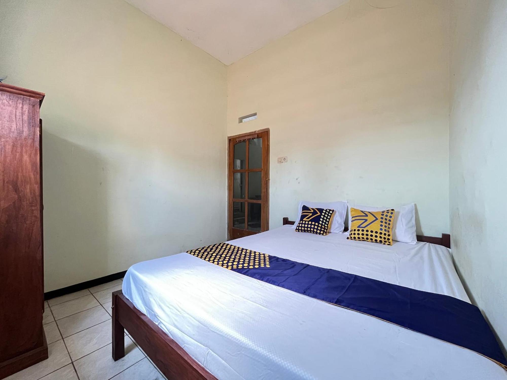 Spot On 93423 Kost Berkah Near Kebun Teh Wonosari Hotel Lawang Ngoại thất bức ảnh