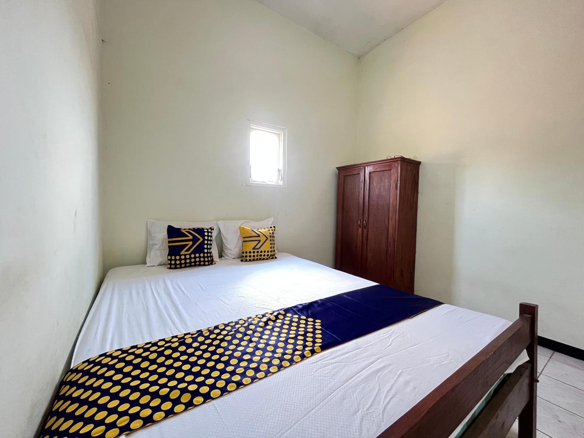 Spot On 93423 Kost Berkah Near Kebun Teh Wonosari Hotel Lawang Ngoại thất bức ảnh