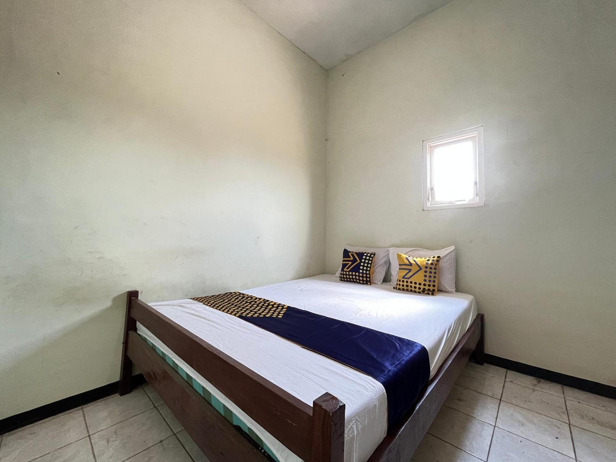 Spot On 93423 Kost Berkah Near Kebun Teh Wonosari Hotel Lawang Ngoại thất bức ảnh